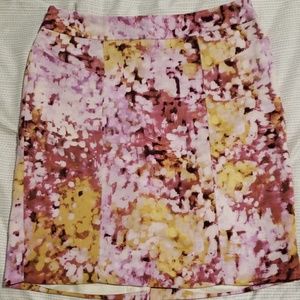 Loft spring skirt